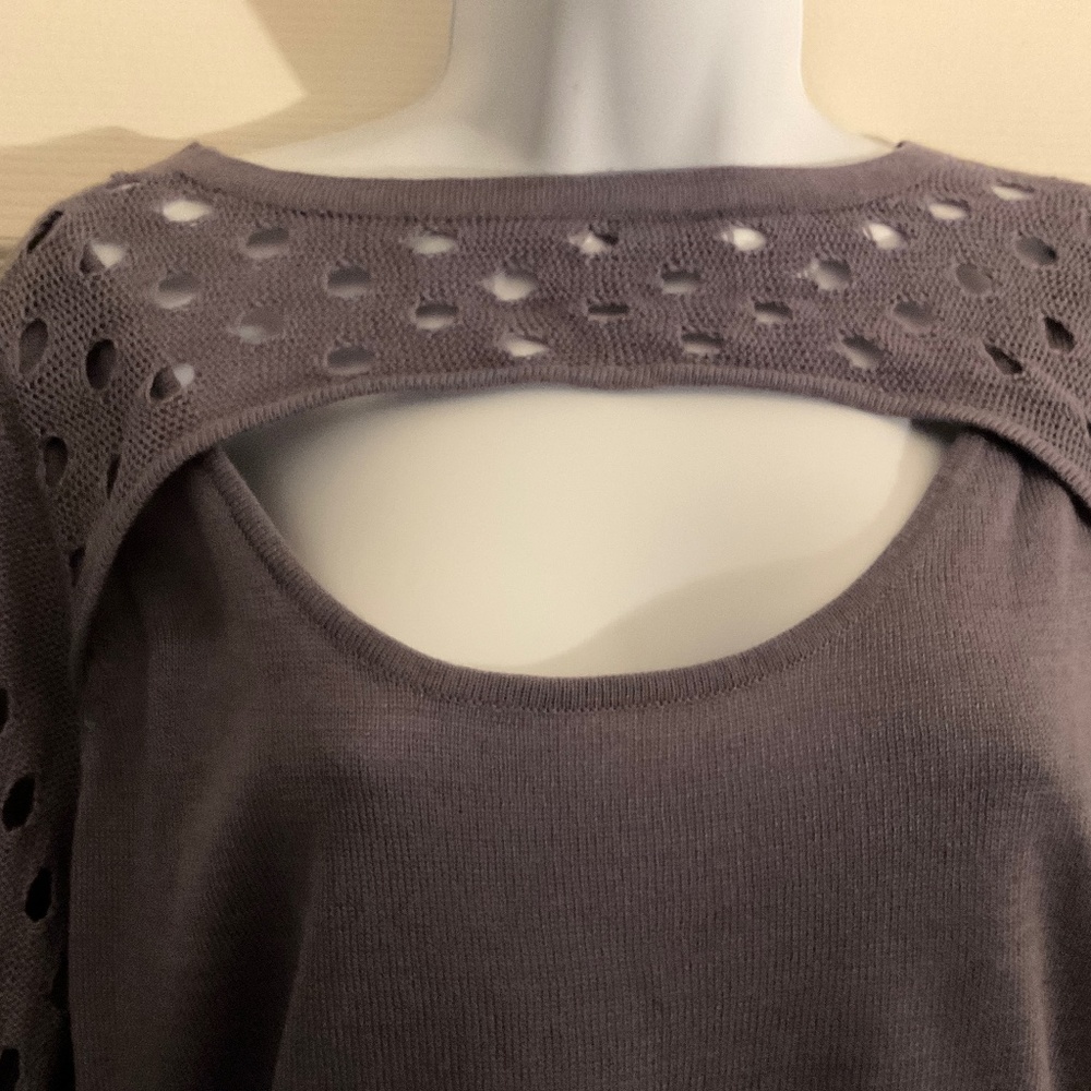Sweater.light lavender colored peek a boo